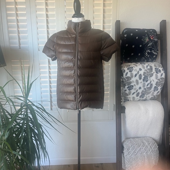 🍫 Martha Stewart Chocolate Brown Quilted Down Puffer Vest - Picture 5 of 8